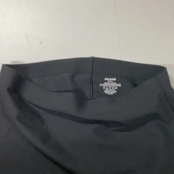 SKIMS Charcoal High-Waisted Leggings
U1-44 - Picture 4 of 5